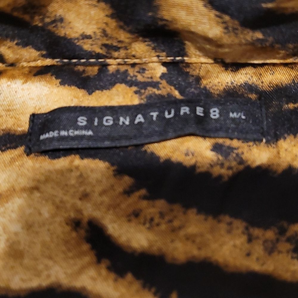 Signature 8 zebra print top - Picture 8 of 10